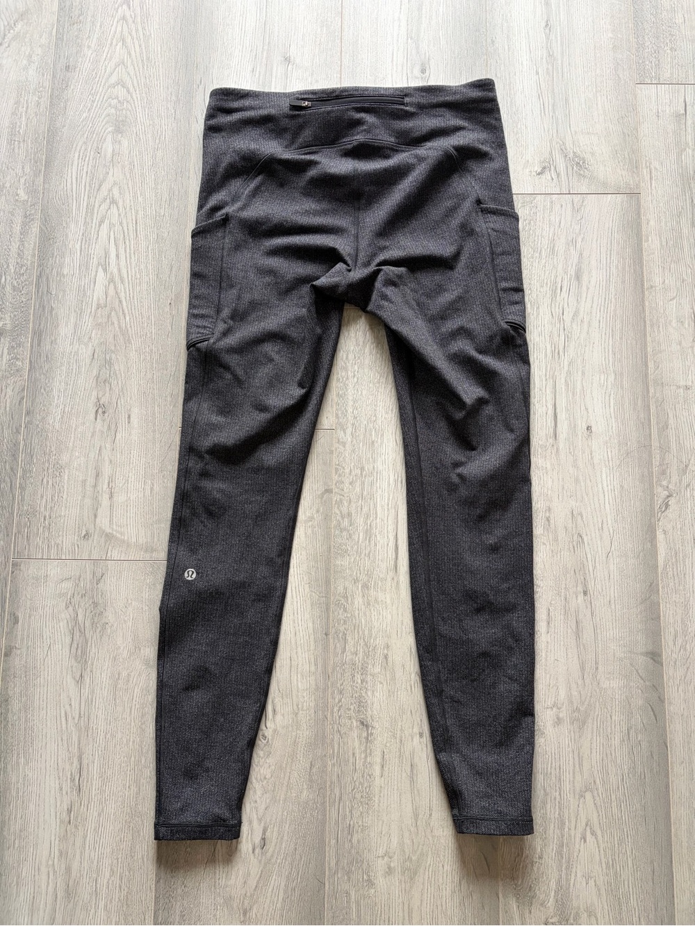 LULULEMON Speed Up Grey and Black Active Leggings with Side Pockets Sz10